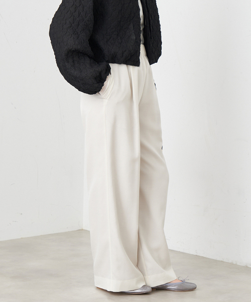 IENA（イエナ）の「《WEB限定/追加》ウール混トリアセ リラックスパンツ（その他パンツ・レディース・アイボリー・34/36/38/40）」の18枚目の写真