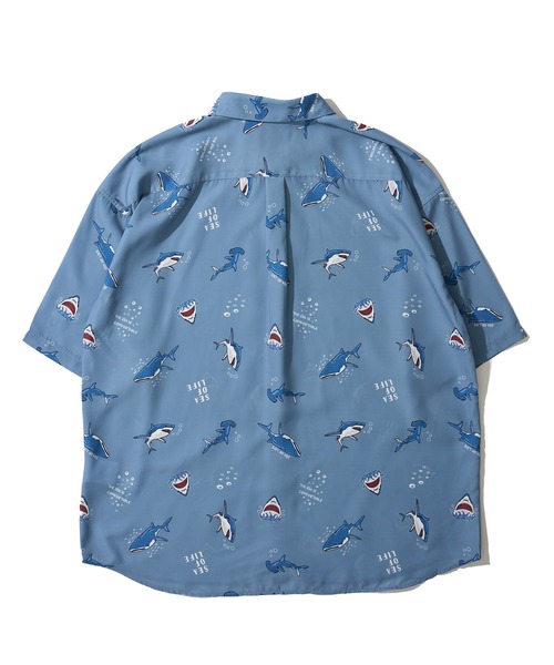 ADPOSION（アドポーション）の「接触冷感 イージーケア アニマル柄 ルーズシルエット半袖シャツ（シャツ/ブラウス・メンズ・ホワイト系1/ホワイト系2/ブルーグレー/ホワイト系3/ブラック系2/ブラック系4/ブルー/ホワイト系4/ブラック系1/ブラック系3/グリーン/ベージュ・MEDIUM/LARGE/X-LARGE）」の18枚目の写真