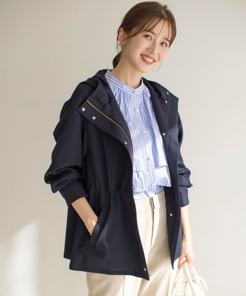 ANY SIS(エニィスィス)の「【撥水・UVカット・洗える】フーデットハーフ コート(その他アウター・レディース・ライトイエロー系/ネイビー系/ベージュ系/ライトグレー系・4)」の4枚目の写真