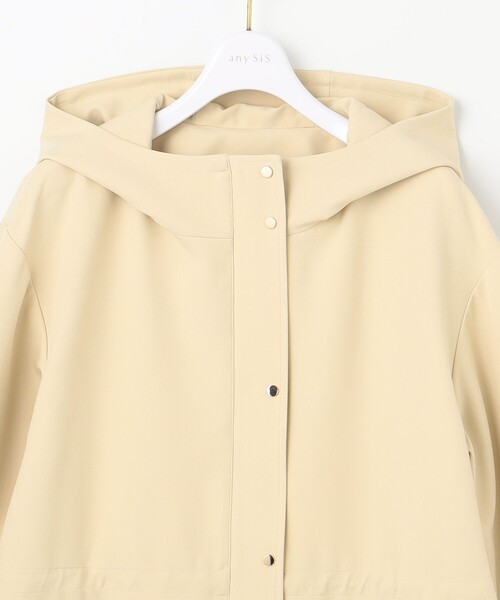 ANY SIS(エニィスィス)の「【撥水・UVカット・洗える】フーデットハーフ コート(その他アウター・レディース・ライトイエロー系/ネイビー系/ベージュ系/ライトグレー系・4)」の12枚目の写真