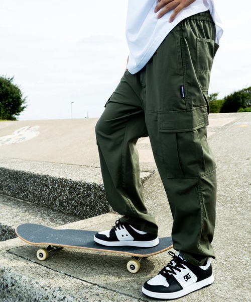 DC SHOES（ディーシーシューズ）の「25 WIDE CARGO PANT/DCワイドカーゴパンツ（カーゴパンツ・メンズ・ブラック/カーキ/ブラック系その他/インディゴブルー/ライトブルー・X-LARGE/LARGE/MEDIUM）」の15枚目の写真