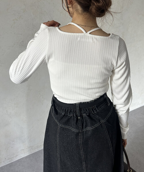 Thevon(ゼボン)の「アシメネックホルター刺繍ロゴプルオーバー(Tシャツ/カットソー・レディース・ブラック/オフホワイト/ベージュ・FREE)」の6枚目の写真