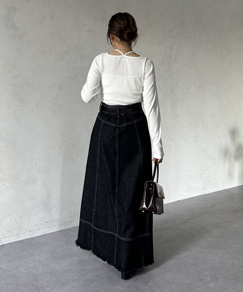 Thevon(ゼボン)の「アシメネックホルター刺繍ロゴプルオーバー(Tシャツ/カットソー・レディース・ブラック/オフホワイト/ベージュ・FREE)」の11枚目の写真