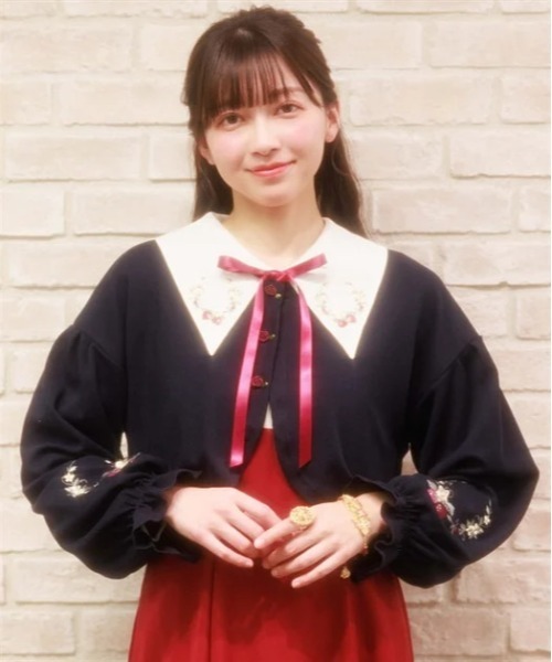 axes femme - ★新品　axes femme ストロベリー刺繍ブラウス＆カーディガン2点セット ストロベリー刺繍ボレロ（カーディガン/ボレロ）｜axes femme