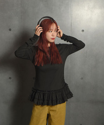 裾フリル スリムロングT / Ruffled hem slim long T-shirt