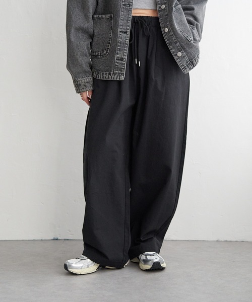notch.(ノッチ)の「【sweet web掲載】ボリュームタックワイドパンツ(チノパンツ・レディース・キャメル/ブラック/アイボリー・M/TM)」の8枚目の写真