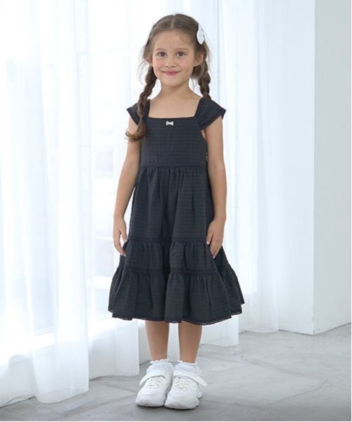 Lycee mine（リセマイン）の「ティアードワンピース（ワンピース・キッズ・サックスブルー/オフホワイト/ブラック・150cm/130cm/110cm/120cm/140cm/100cm）」の17枚目の写真