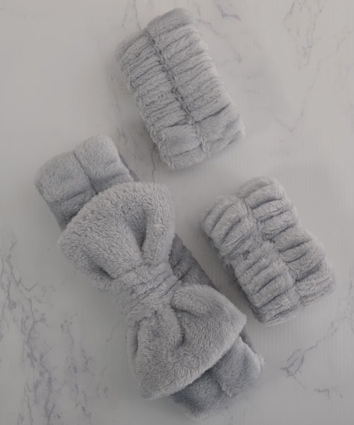 VIBGYOR Women（ヴィブジョー　ウィメン）の「【float】もこもこ ふわふわ リボン ヘアバンド【2点セット/10色展開】(リストバンド付き)（ヘアバンド・レディース・ホワイト/ピンク/パープル/イエロー/グレイッシュベージュ/ライトブルー/ベビーピンク/オフホワイト/グレー/ブラック/グレー系・FREE）」の19枚目の写真