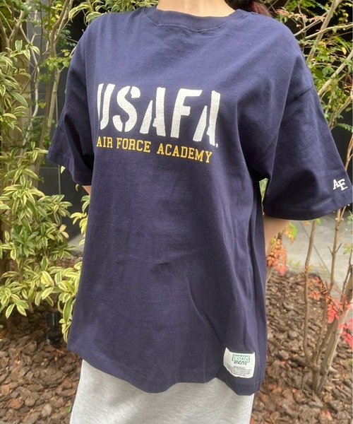 DISCUS ATHLETIC（ディスカス　アスレチック）の「【DISCUS ATHLETIC/ディスカス アスレチック】DISCUS ATHLETIC×U.S.COLLEGEルーズカレッジT シャツ（Tシャツ/カットソー・レディース・ホワイト系6/ブラック系3/ホワイト系7/ブラウン/ブラック系1/ホワイト系4/ホワイト系5/グリーン系2/ホワイト系1/ブラック系2/ネイビー系2/ホワイト系8/ホワイト系2/グリーン系1/ホワイト系3/ネイビー系1・M/L）」の16枚目の写真