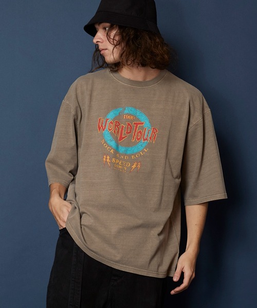 unrelaxing（アンリラクシング）の「ヴィンテージライク 古着風 綿100％ピグメント加工TプリントTシャツ（Tシャツ/カットソー・メンズ・ブラウン系5/ベージュ系3/その他23/ブラウン系1/その他25/ブラウン系4/ブラウン系7/ベージュ系5・LARGE/X-LARGE/MEDIUM）」の4枚目の写真