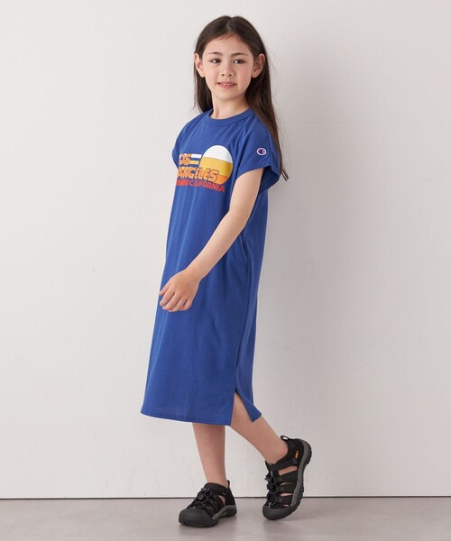 Champion(チャンピオン)の「Champion: ロゴ プリント ワンピース <KIDS>(ワンピース・キッズ・ナチュラル/ブルー・110/130/150)」の16枚目の写真