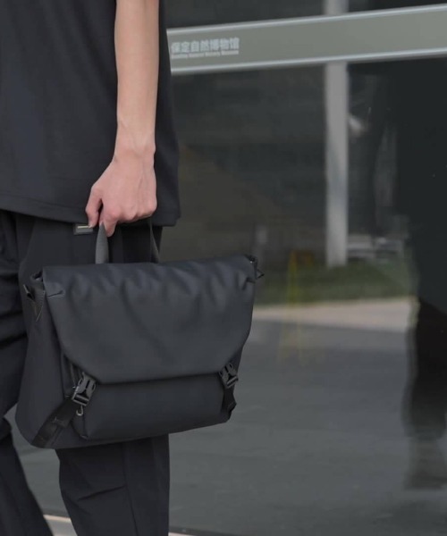 L LABEL（エルラベル）の「ユーティリティショルダーバッグ（ショルダーバッグ・メンズ・グレー/ブラック・FREE）」の10枚目の写真