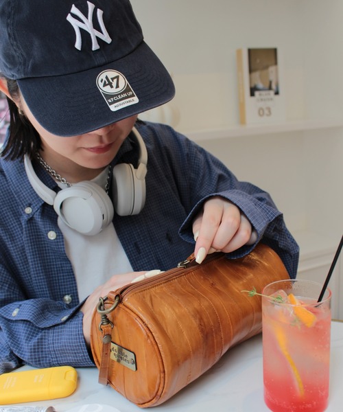 double quotes(ダブルクオーツ)の「「double quotes/ダブルクオーツ」バターラウンドショルダーバッグ(ショルダーバッグ・レディース・ベージュ/ブラック/タン/パープル/グリーン/ピンク/レッド/ライム・ONE SIZE)」の1枚目の写真