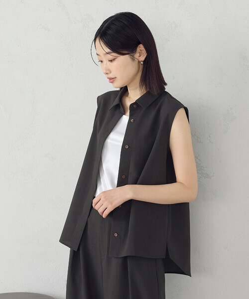 COMME CA ISM(コムサイズム)の「【セットアップ対応】ノースリーブシャツ(シャツ/ブラウス・レディース・チャコール/ベージュ・MEDIUM/LARGE)」の11枚目の写真