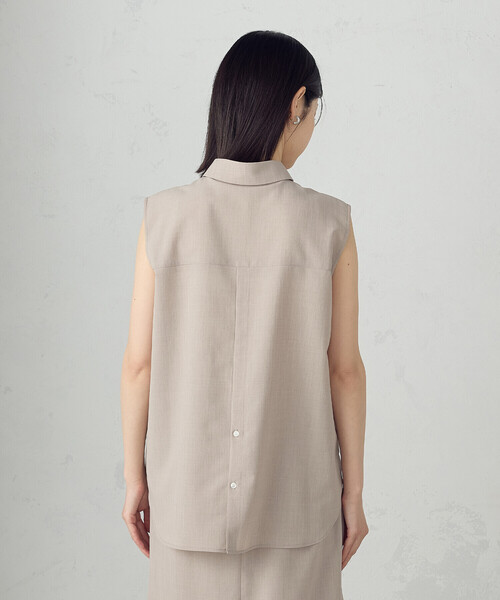 COMME CA ISM(コムサイズム)の「【セットアップ対応】ノースリーブシャツ(シャツ/ブラウス・レディース・チャコール/ベージュ・MEDIUM/LARGE)」の19枚目の写真