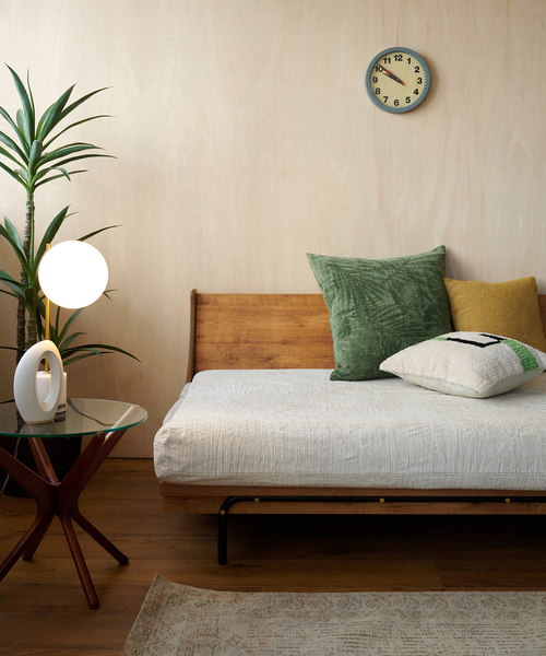 journal standard Furniture （ジャーナルスタンダードファニチャー）の「BOLD FONT WALL CLOCK　掛け時計（置時計・レディース・チャコールグレー・FREE）」の11枚目の写真