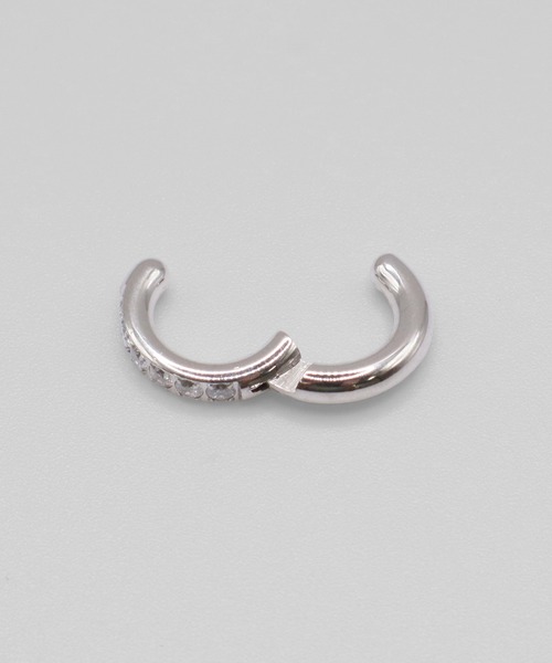 VATSURICA（バツリカ）の「〈VATSURICA〉金属アレルギー対応 / サージカルステンレス / キュービックジルコニア フープ ワンタッチイヤリング（イヤリング・レディース・ゴールド/シルバー・FREE）」の15枚目の写真