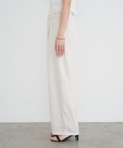 Jena espace merveilleux(ジェナ エスパスメルヴェイユ)の「【美脚パンツ】トロミカーブパンツ(その他パンツ・レディース・ブラック/グレー/アイボリー・FREE)」の20枚目の写真