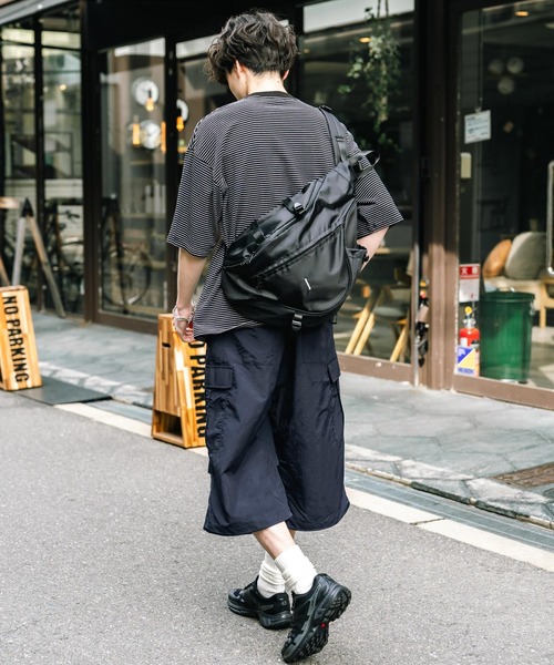 Rocky Monroe(ロッキーモンロー)の「膝下丈 ワンタック ナイロンワイドカーゴハーフパンツ(カーゴパンツ・メンズ・ブラック/チャコールグレー/ネイビー/グレー・M/L/XL)」の21枚目の写真