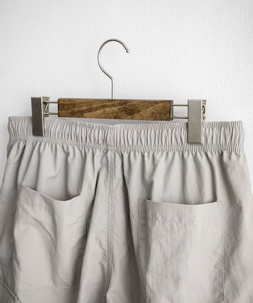 Rocky Monroe(ロッキーモンロー)の「膝下丈 ワンタック ナイロンワイドカーゴハーフパンツ(カーゴパンツ・メンズ・ブラック/チャコールグレー/ネイビー/グレー・M/L/XL)」の9枚目の写真