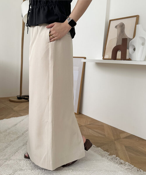 DISCOAT（ディスコート）の「裾スリットナロースカ-ト《WEB限定カラーあり》（スカート・レディース・ブラック/ライトグレー/アイボリー/グレー・SMALL/MEDIUM/LARGE）」の17枚目の写真