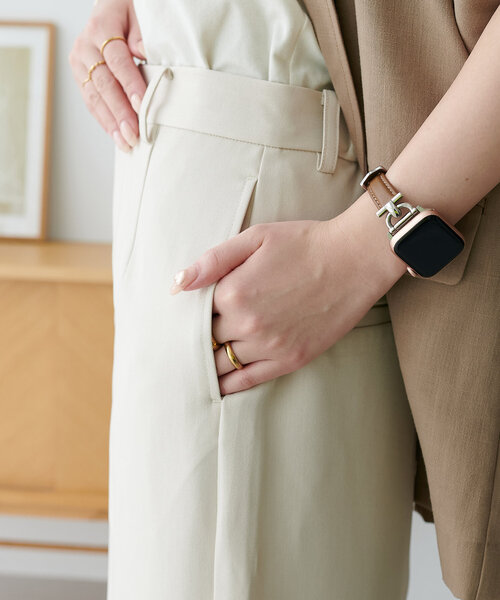 DISCOAT（ディスコート）の「裾スリットナロースカ-ト《WEB限定カラーあり》（スカート・レディース・ブラック/ライトグレー/アイボリー/グレー・SMALL/MEDIUM/LARGE）」の5枚目の写真