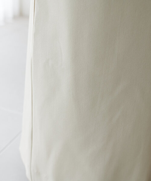 DISCOAT（ディスコート）の「裾スリットナロースカ-ト《WEB限定カラーあり》（スカート・レディース・ブラック/ライトグレー/アイボリー/グレー・SMALL/MEDIUM/LARGE）」の10枚目の写真