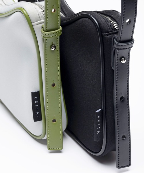 EDITA.（エディータ）の「ネオプレン カーブライン ハンドバッグ　おしゃれ / 個性的（ハンドバッグ・レディース・サックスブルー/ブラック・FREE）」の21枚目の写真