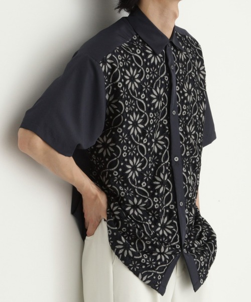 tk.TAKEO KIKUCHI（ティーケータケオキクチ）の「ボタニカルレースシャツ（シャツ/ブラウス・メンズ・ブラック/ネイビー/ホワイト・02/03/04）」の3枚目の写真