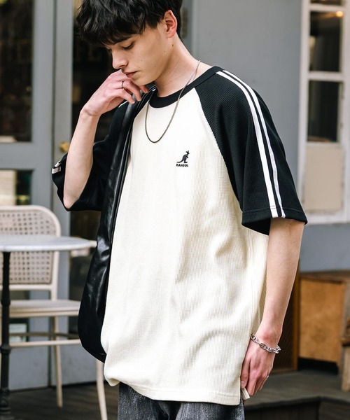 KANGOL（カンゴール）の「KANGOL カンゴール 別注コラボ オーバーサイズ袖ラインワッフルワンポイントロゴ刺繍ラグラン半袖Tシャツ（Tシャツ/カットソー・メンズ・ブラック/アイボリー/ホワイト×ブラック/ホワイト×レッド/アッシュグレー/ネイビー・M/L/XL）」の17枚目の写真