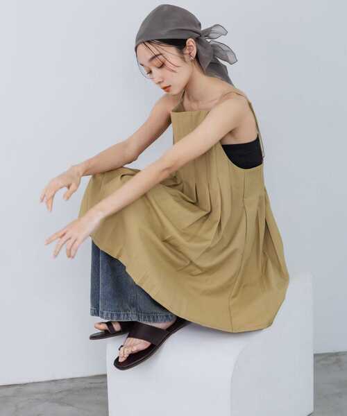 KBF（ケイビーエフ）の「シアーグロススクエアスカーフ（バンダナ/スカーフ・レディース・ブラウン/グレー系その他・ONE）」の6枚目の写真