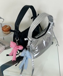 リボンチャーム付きミニバッグ