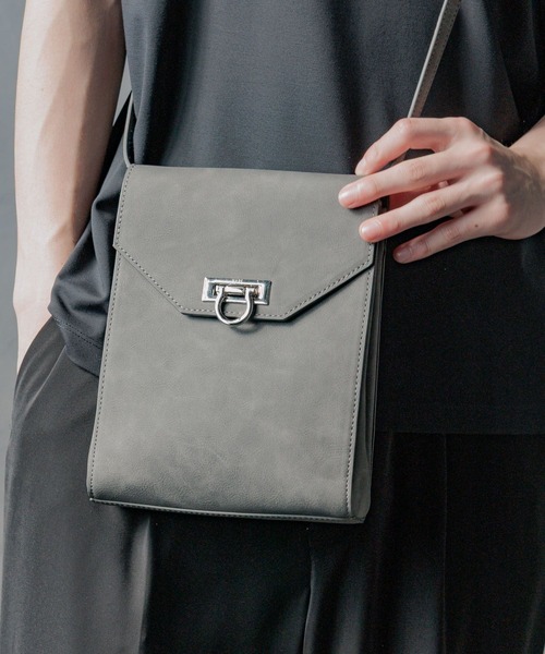 HARE(ハレ)の「フラップショルダーバッグ(HARE)(ショルダーバッグ・メンズ・ブラック/グレー系その他・FREE)」の2枚目の写真