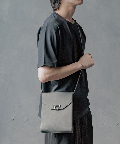 HARE(ハレ)の「フラップショルダーバッグ(HARE)(ショルダーバッグ・メンズ・ブラック/グレー系その他・FREE)」の9枚目の写真