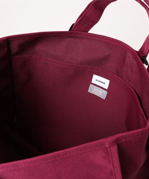 Disney(ディズニー)の「トイ・ストーリー/マルチポケットトート(トートバッグ・レディース・ベージュ/ワインレッド/ブラック/グレー・FREE)」の7枚目の写真