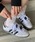 adidas�i�A�f�B�_�X�j�́u�T���o OG / Samba OG Shoes �X�j�[�J�[ �A�f�B�_�X�I���W�i���X adidas Originals�i�X�j�[�J�[�j�v�b�z���C�g