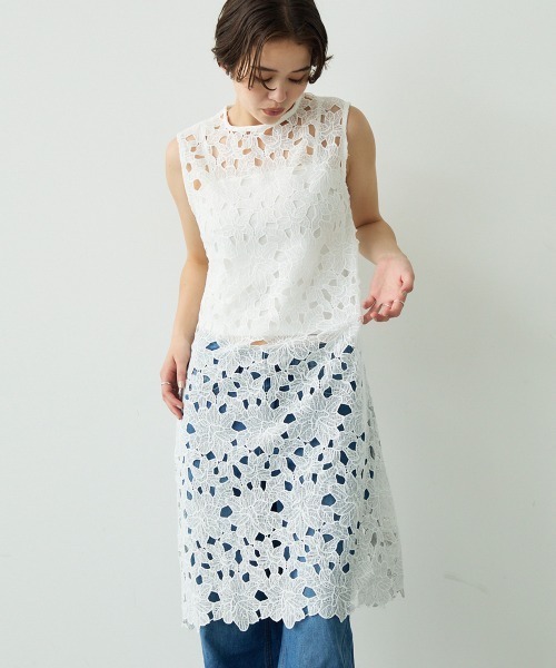 Clum(クルム)の「Flower design sheer sleeveless dress / フラワーデザインシアーノースリーブワンピース(ワンピース・レディース・ホワイト・FREE)」の1枚目の写真