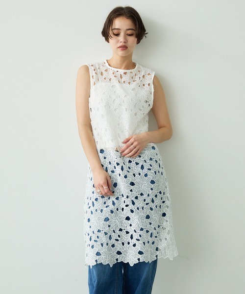 Clum(クルム)の「Flower design sheer sleeveless dress / フラワーデザインシアーノースリーブワンピース(ワンピース・レディース・ホワイト・FREE)」の17枚目の写真