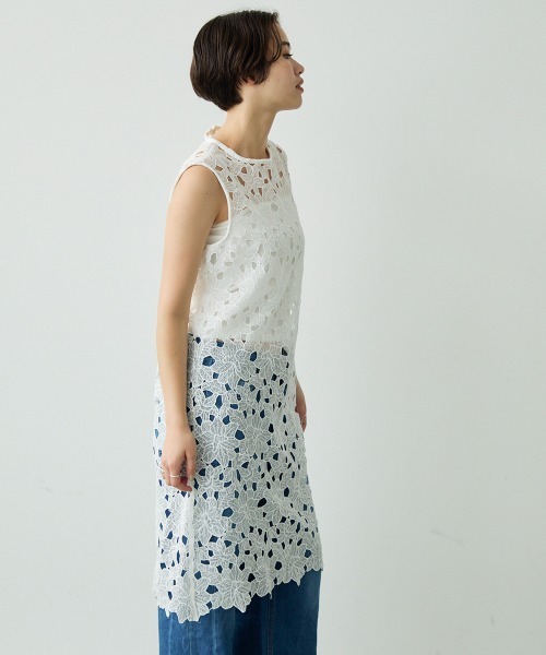Clum(クルム)の「Flower design sheer sleeveless dress / フラワーデザインシアーノースリーブワンピース(ワンピース・レディース・ホワイト・FREE)」の16枚目の写真