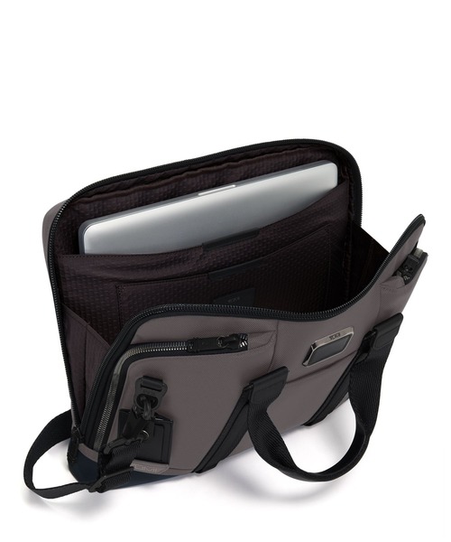TUMI(トゥミ)の「ALPHA BRAVO 「アカデミー」ブリーフ(A4/PC15インチまで対応)(ビジネスバッグ・メンズ・チャコールグレー・FREE)」の3枚目の写真