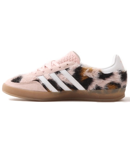 adidas(アディダス)の「adidas GAZELLE INDOOR atmos pink / アディダス ガゼル インドア アトモス ピンク【SP】(スニーカー・レディース・ピンク・27.0cm/26.5cm/26.0cm/25.5cm/24.5cm/24.0cm/23.5cm/23.0cm/30.0cm/29.0cm/28.5cm/28.0cm/27.5cm/22.5cm)」の5枚目の写真