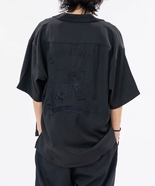 JOHN'S CLOSET(ジョンズクローゼット)の「【q】バック刺繍 ボーリングシャツ ボトル/ビール(シャツ/ブラウス・メンズ・ブラック系2/ブラウン系2/ブラック系1/ネイビー系1・MEDIUM/LARGE)」の11枚目の写真