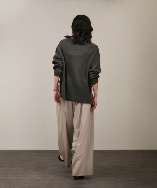 SALON adam et rope'（サロン アダム エ ロペ）の「ペーパーヤーンVネックカーディガン［手洗い可/和紙素材］（カーディガン/ボレロ・レディース・チャコールグレー/ベージュ・FREE）」の19枚目の写真