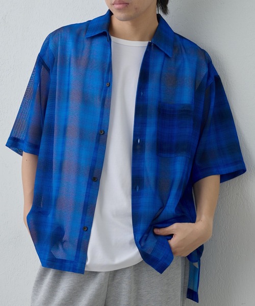 COLONY 2139(コロニートゥーワンスリーナイン)の「メッシュオンブレチェック半袖シャツ(シャツ/ブラウス・メンズ・ブラック/ホワイト/ブルー・MEDIUM/LARGE)」の3枚目の写真