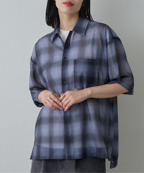 COLONY 2139(コロニートゥーワンスリーナイン)の「メッシュオンブレチェック半袖シャツ(シャツ/ブラウス・メンズ・ブラック/ホワイト/ブルー・MEDIUM/LARGE)」の2枚目の写真