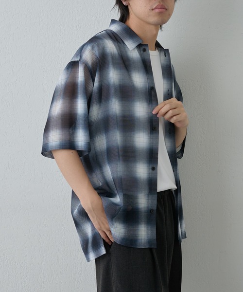 COLONY 2139(コロニートゥーワンスリーナイン)の「メッシュオンブレチェック半袖シャツ(シャツ/ブラウス・メンズ・ブラック/ホワイト/ブルー・MEDIUM/LARGE)」の11枚目の写真