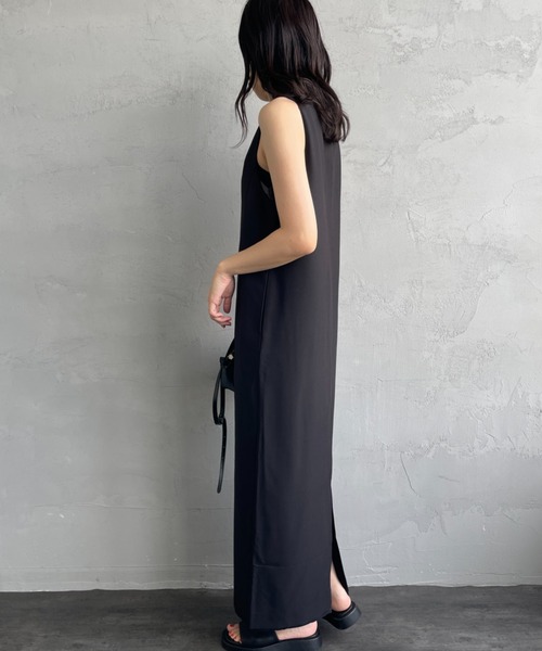 anuke（アンヌーク）の「[anuke/アンヌーク] カットオフ Vネック 
