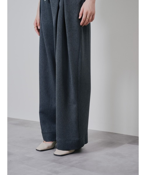 DOLLUPOOPS（ドールアップウップス）の「フロントリボンワイドタックパンツ（スラックス・レディース・チャコールグレー/グレー/ネイビー・38）」の18枚目の写真