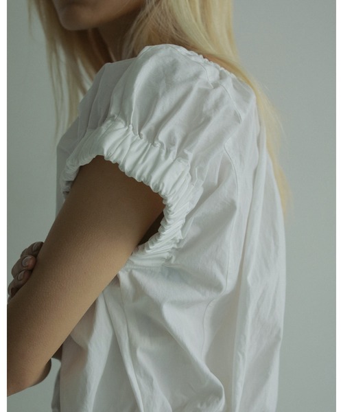 トップス anuke Gather Offshoulder Tops ànuke online store（アンヌーク） / Gather Offshoulder