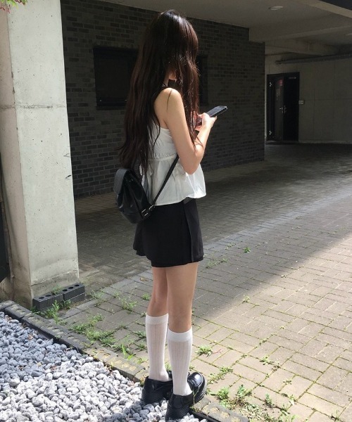 anyonemore(エニワンモア)の「ローライズサイドスリットラップ風ミニスカートパンツ(その他パンツ・レディース・ブラック/チャコール・SMALL/MEDIUM)」の21枚目の写真